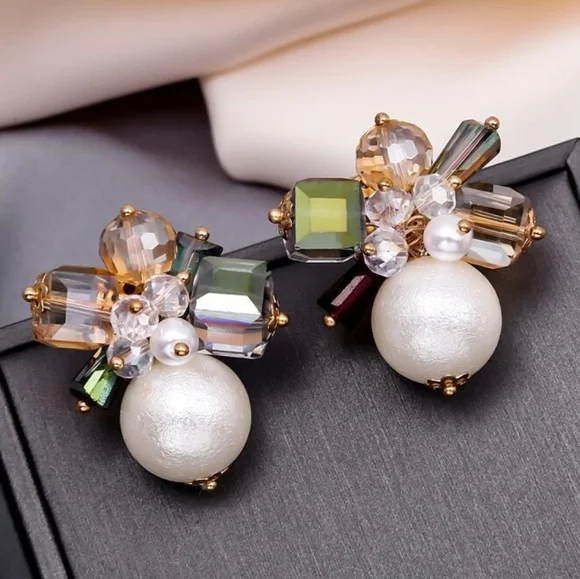 2/$28 "Nora" Faux Pearl & Crystal Earrings - Picture 3 of 5